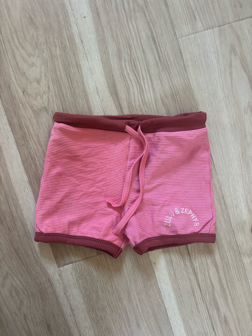 Zulu & Zephyr mini rib surf short